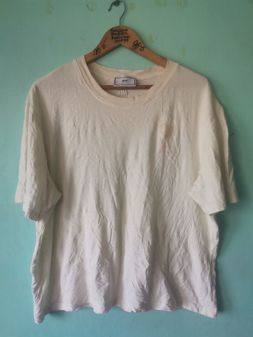 AMI Paris T-shirt Cream (Category: Tshirts & Polo Shirts ) located in Cabanatuan. Submitted by chinithou (Listing ID 1442813631, Image 1). Description: - Cream colored AMI Paris t-shirt - Basic, classic design - Ideal for everyday wear - Please check photos for detailed condition.
