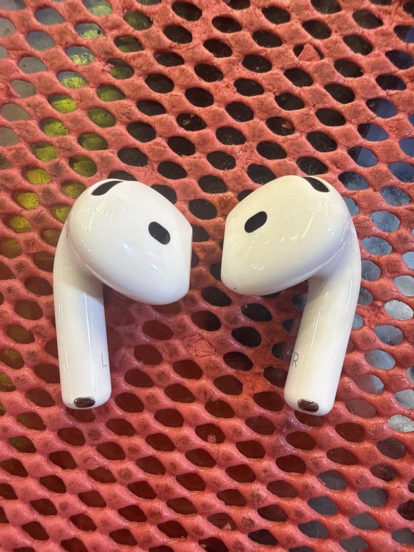 Apple AirPods 4477474360279050242