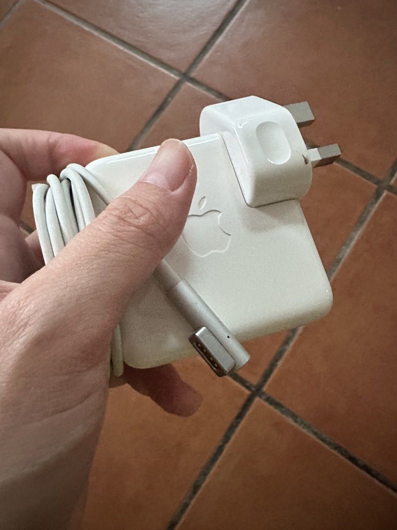 Apple MacBook 45W MagSafe Power Adapter Charger
