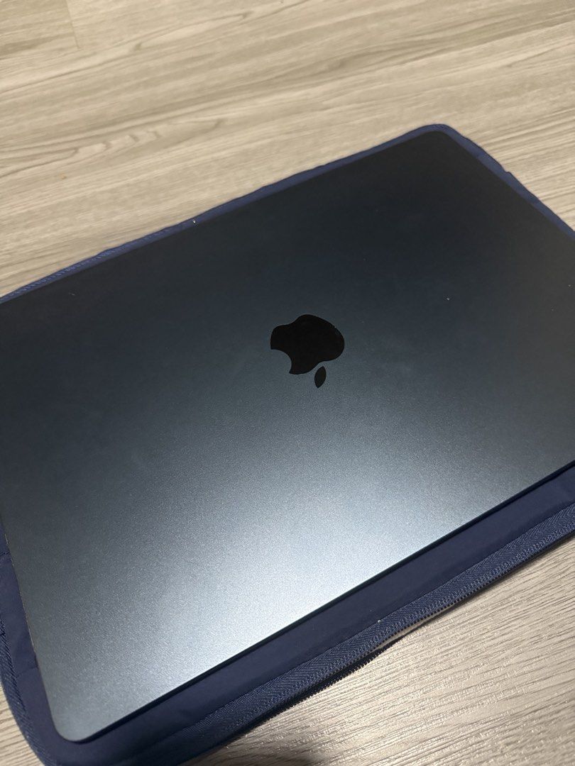 Apple MacBook Air 15 inch 256gb