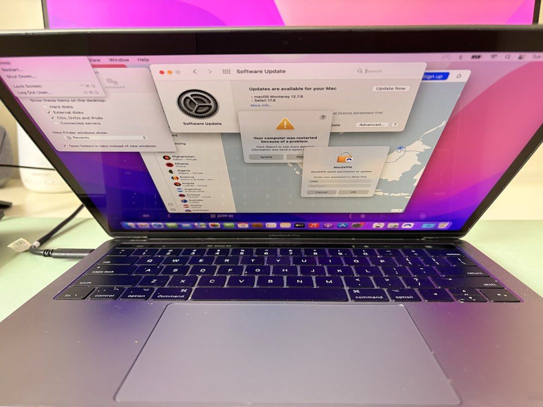 Apple MacBook Pro 13-inch477281654984550403
