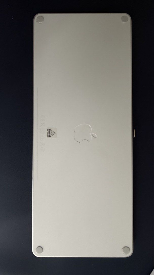Apple Magic Keyboard477646830573998082