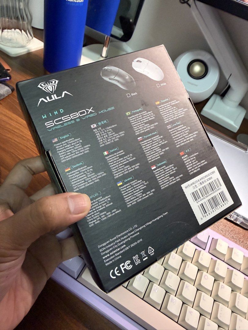 AULA WIND SC580X Wireless & Wired Gaming Mouse (Category: Mouse & Mousepads) located in Manila. Submitted by zeven_finds (Listing ID 1442884194, Image 3). Description: - AULA WIND SC580X Gaming Mouse - Color: Black - Connectivity: Wireless and Wired - Ideal for: Gaming and everyday use - Includes original box.