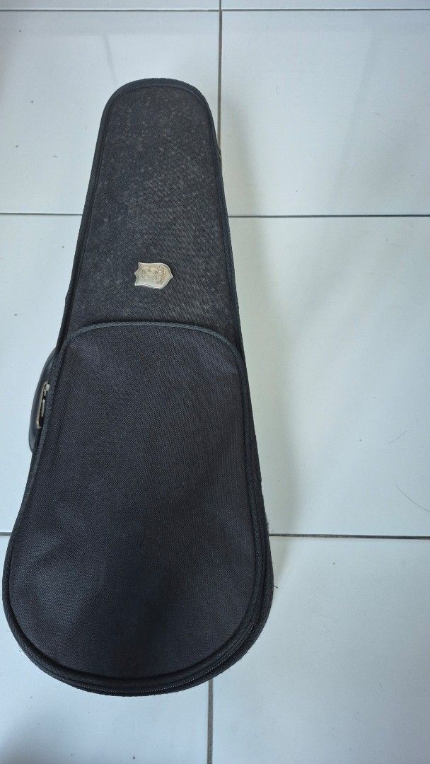 Bachendorff Violin with Case and Bow (Category: Musical Instruments) located in Manila. Submitted by epicstorm.1f3cbc (Listing ID 1442874152, Image 3). Description: - Full-size violin with a beautiful wood finish - Comes with a bow - Includes a sturdy black hard case with a handle - Perfect for beginner and intermediate musicians - Ready to play right out of the box!.