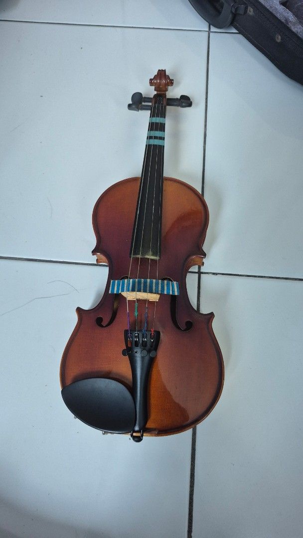 Bachendorff Violin with Case and Bow (Category: Musical Instruments) located in Manila. Submitted by epicstorm.1f3cbc (Listing ID 1442874152, Image 2). Description: - Full-size violin with a beautiful wood finish - Comes with a bow - Includes a sturdy black hard case with a handle - Perfect for beginner and intermediate musicians - Ready to play right out of the box!.