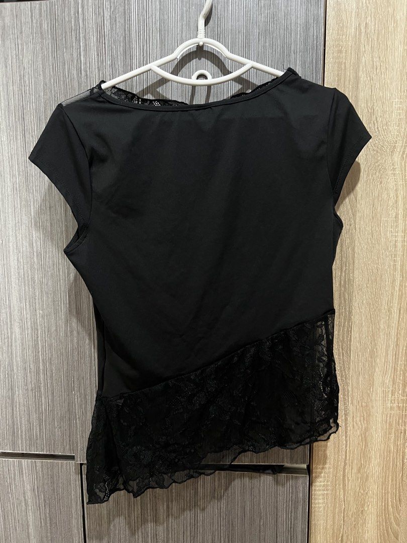 black lace trim top (Category: Sleeveless) located in Quezon City. Submitted by cheeksieee (Listing ID 1442923284, Image 2). Description: used only twice! sexy fit, nice for white bottoms! - size: large - rfs: loose + not my style, not into shein products :>> - little to no signs of usage - no to lowballers! really selling it for low price .