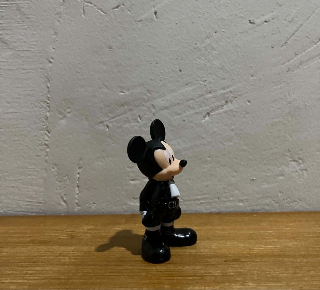 BLACK SUIT MICKEY MOUSE - MINI FIGURE (Category: Figurines & Statues) located in Villasis. Submitted by aalvar.collection (Listing ID 1442847741, Image 2). Description: Selling Black Suit Mickey Mouse - Mini Figure Php120 only. -wyswyg/loose condition -no issue -approx. 6cm height -no markings; looks authentic Mop: Gcash Mod: Meetup, J&T or LBC (COP/COD) My Location: Villasis, Pangasinan Shipping: Open for shipping, Buyers will handle the expense