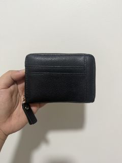 (Category: ) located in . Submitted by shop_piascloset (Listing ID 1442812204, Image 1). Description: .