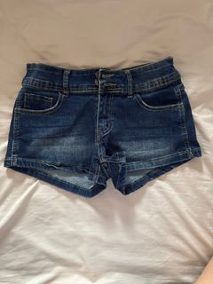 (Category: ) located in . Submitted by cashewer (Listing ID 1442776223, Image 1). Description: .