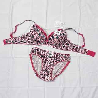 (Category: ) located in . Submitted by endingscene (Listing ID 1442923689, Image 1). Description: .