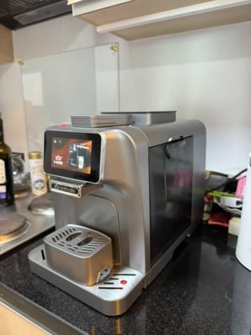 Bohcafe Coffee Machine with Touchscreen Display - commercial espresso machine (Category: Coffee Machines & Makers) located in Taguig. Submitted by ferrycat (Listing ID 1442773906, Image 3). Description: - Silver Bohcafe coffee machine - T6 - Touchscreen interface - Makes macchiato, flat white, and latte, cappuccino, espresso - Commercial / office use tag cloud Espresso Coffee Cappuccino Latte Americano Macchiato Cold Brew Pour Over French Press D