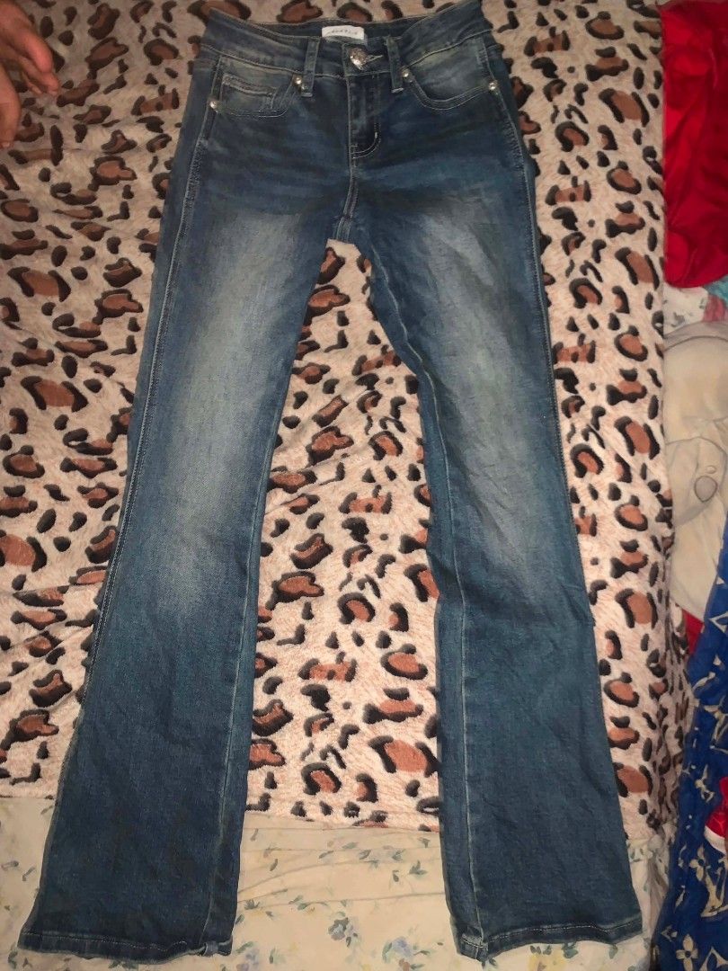 bootcut jeans from fire & rain (Category: Jeans) located in Taguig. Submitted by thirdy.dragon (Listing ID 1442908769, Image 2). Description: here's the details waist 30-31 leg 9 leg opening 8 length 38.5.