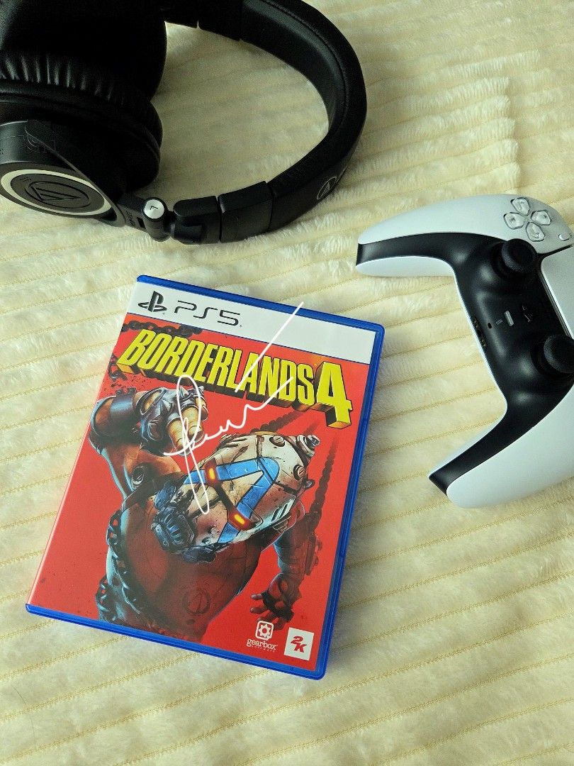 Borderlands 4 PS5 Game w/ Unused Code - Pls READ 👇🏻 (Category: PlayStation) located in Binangonan. Submitted by binnilavie (Listing ID 1442773353, Image 2). Description: - condition: 10/10 flawless case & disc; tested only once so very minimal spin time. - bonus: unused DLC code; valid until 2030. w/ gilded glory pack! - bought from Gameline SM Taytay; comes w/the orig receipt pa :) 📍orig price: P4190 📍yours for: P2499 onlyyy!.