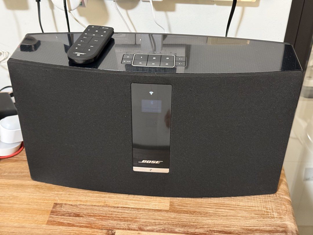 Bose SoundTouch 30 Speaker with Remote