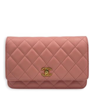 (Category: ) located in . Submitted by carousellluxury (Listing ID 1442824122, Image 1). Description: .