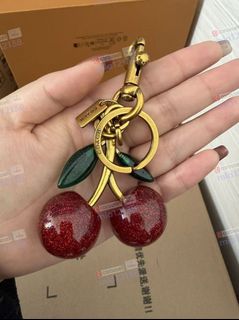 (Category: ) located in . Submitted by mia12138 (Listing ID 1442879623, Image 1). Description: .
