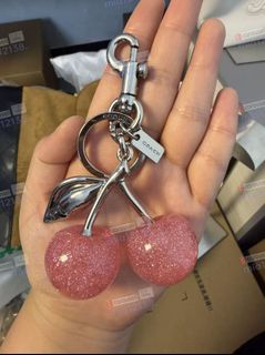 (Category: ) located in . Submitted by mia12138 (Listing ID 1442878160, Image 1). Description: .