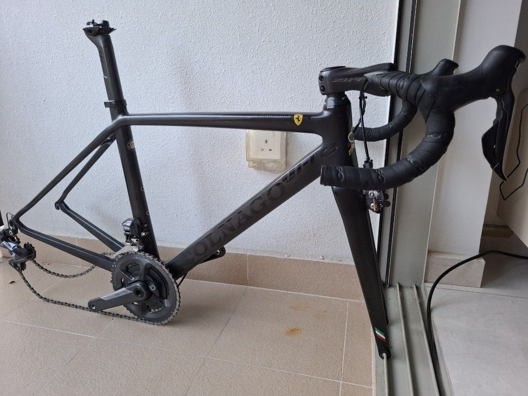 Colnago V1r Ferrari Edition Frameset and Groupset (Category: Bicycles) located in Singapore. Submitted by tk.lim (Listing ID 1442741859, Image 1). Description: - Colnago V1r Ferrari Carbon Frameset sloping tube size 45 (size 49/50 ) - Zipp SL 70 Carbon Drop Bar 400mm - Zipp SL-Sprint Carbon Stem 90mm - Shimano Ultegra Di2 11sp - Quarq Carbon Crankset 170mm with DFour power meter - Shimano Duraace Chainring Wheelset, Saddle and Pedals not included