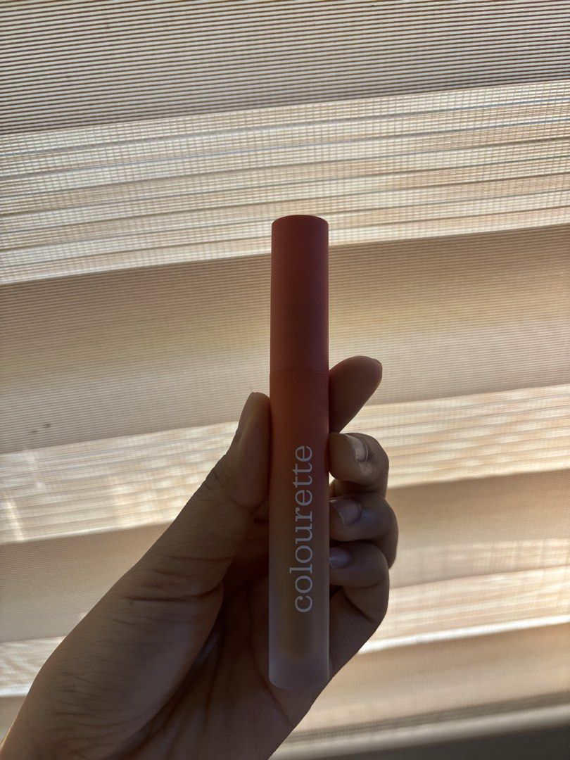Colourette Second Base Concealer Anda (Category: Makeup) located in Davao. Submitted by _manuella (Listing ID 1442730993, Image 2). Description: - shade anda - rfs: wrong shade - bought 2 days ago - bought for ₱399 - used ONCE for patch test ONLY .