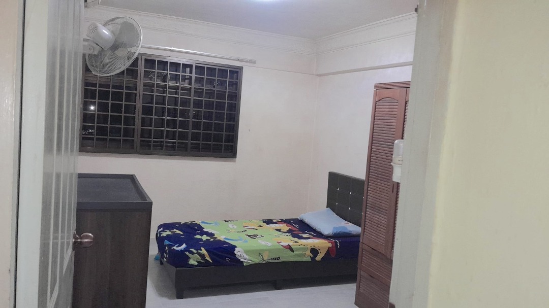 (Category: ) located in . Submitted by your_rental_specialist (Listing ID 1442809038, Image 1). Description: .