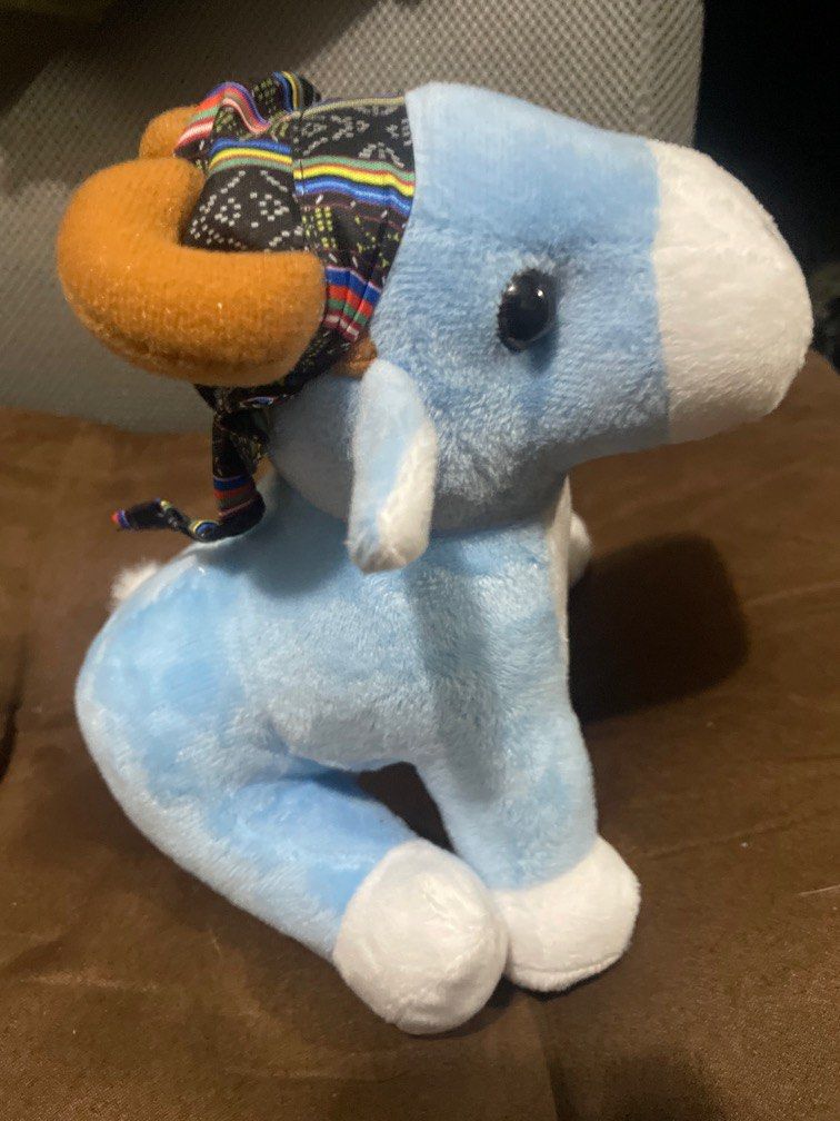 Conrad Manila Plush Cow (Category: Plushies & Soft Toys) located in Taguig. Submitted by jaycinco27 (Listing ID 1442816357, Image 3). Description: .