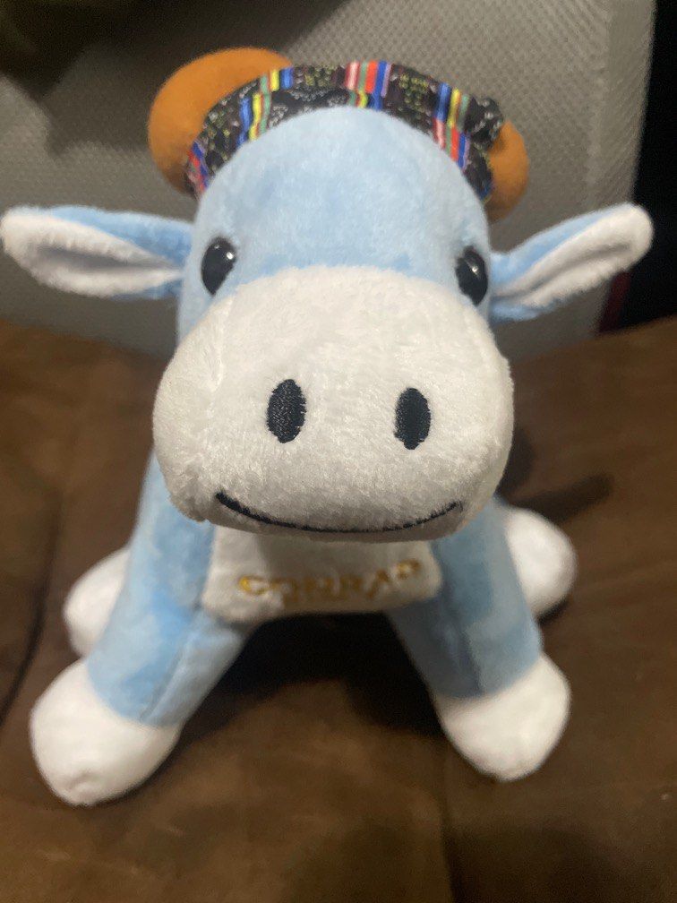 Conrad Manila Plush Cow (Category: Plushies & Soft Toys) located in Taguig. Submitted by jaycinco27 (Listing ID 1442816357, Image 1). Description: .
