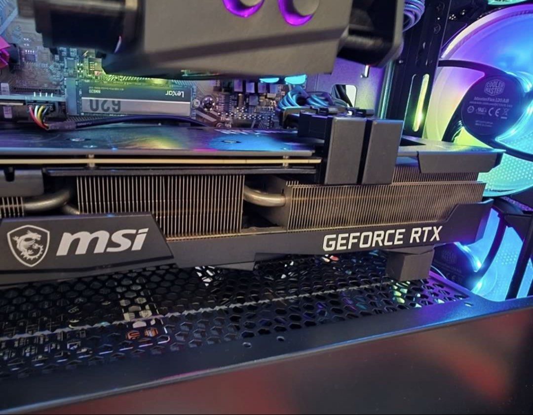 Custom Gaming Pc 3070ti477520752762562563