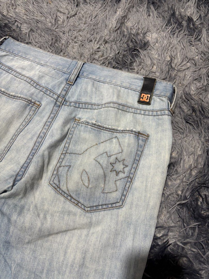 DC (Category: Shorts) located in Legazpi City. Submitted by thesource052 (Listing ID 1442802012, Image 3). Description: DC DENIM SHORT Straight FIT 32-34 Length:22” Excellent 450 Freeship.