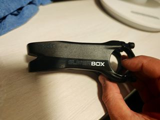 （分類：）位於 。 由 ghk218 提交（商品編號 1442923843，圖片 1）。簡介： 。