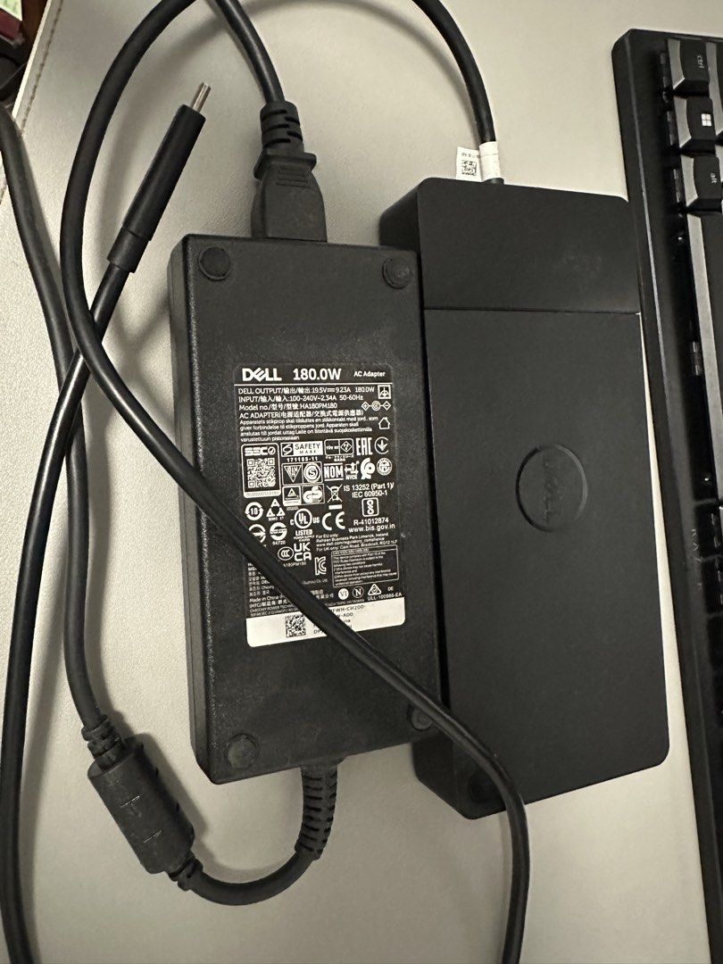 4K Dell Docking Station477301045765744640