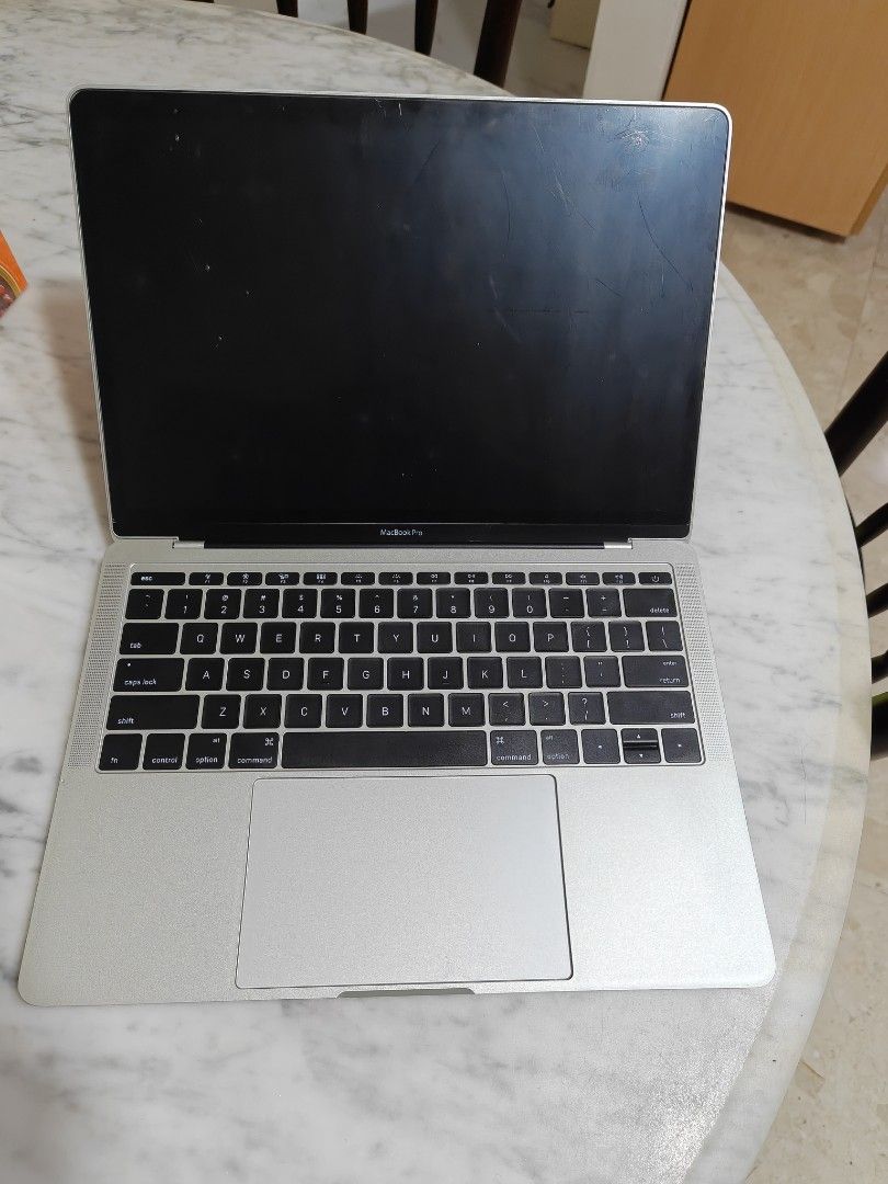 Dummy display set Mac Book Pro477645899061022722