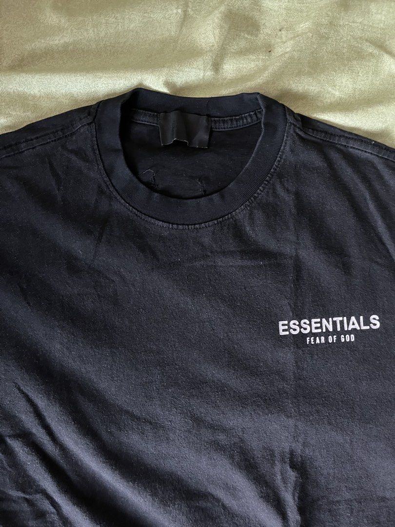 Fear of God Essentials Black T-Shirt (Category: Tshirts & Polo Shirts ) located in Makati City. Submitted by djasper6217557 (Listing ID 1442826210, Image 3). Description: Fear of God L- 28 W- 22.5 600 + sf.