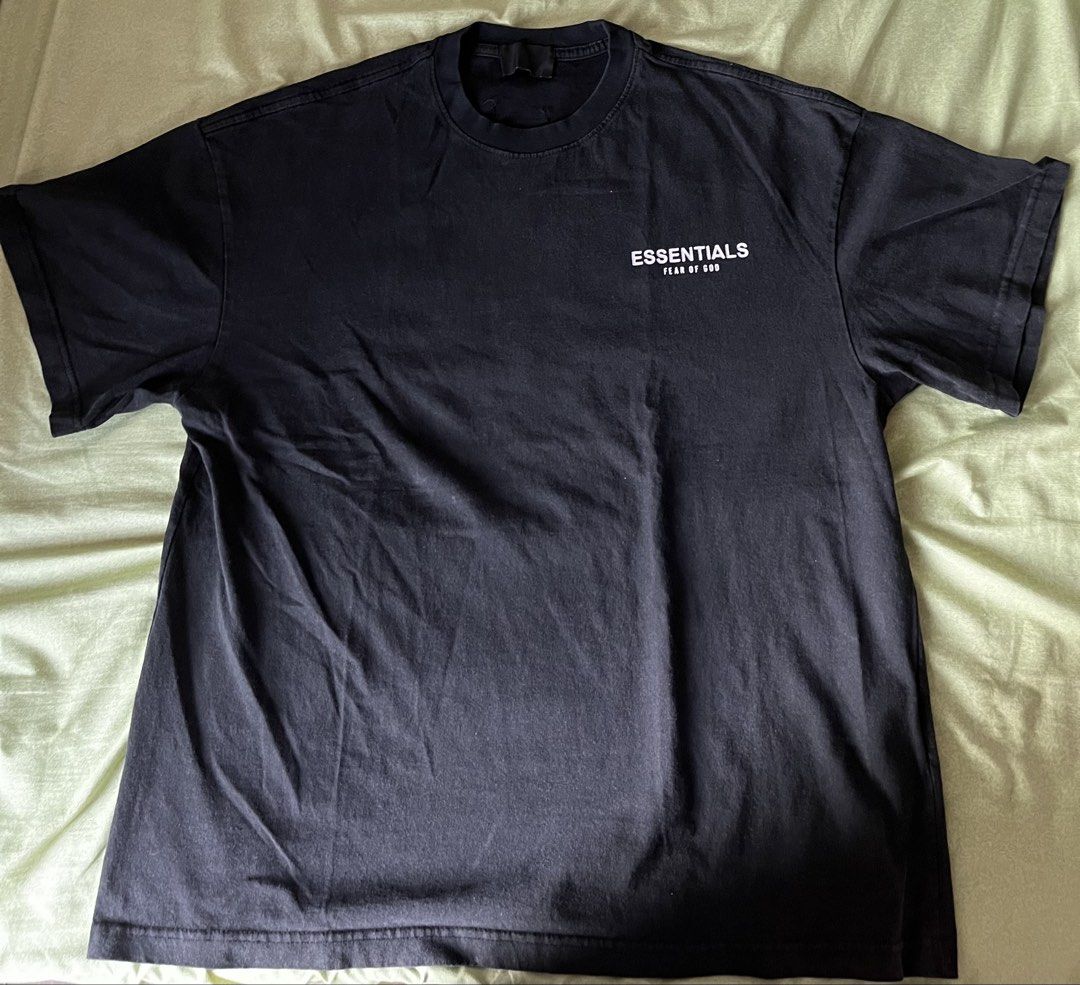 Fear of God Essentials Black T-Shirt (Category: Tshirts & Polo Shirts ) located in Makati City. Submitted by djasper6217557 (Listing ID 1442826210, Image 1). Description: Fear of God L- 28 W- 22.5 600 + sf.