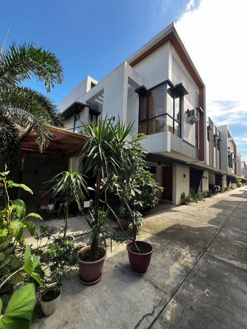 (Category: ) located in . Submitted by oneglobalrealty (Listing ID 1442755722, Image 1). Description: .