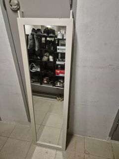 (Category: ) located in . Submitted by sg_seller75 (Listing ID 1442913681, Image 1). Description: .