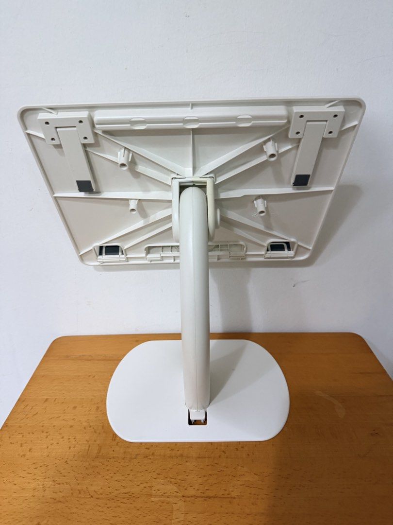 GENION White Adjustable Laptop Stand with Stickers477294668882923521