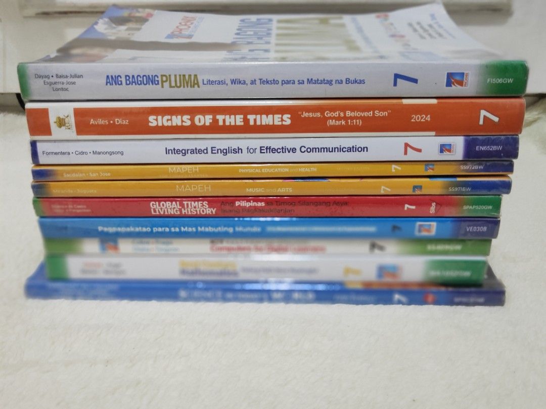 grade 7 books (Category: Children's Books) located in Las Pinas. Submitted by glamdustph (Listing ID 1442767377, Image 1). Description: like new 2- 3 page lang may answer (2 books) plus sf thank you.