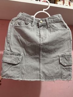(Category: ) located in . Submitted by l.a.wardrobe (Listing ID 1442813143, Image 1). Description: .