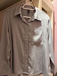 (Category: ) located in . Submitted by l.a.wardrobe (Listing ID 1442816579, Image 1). Description: .