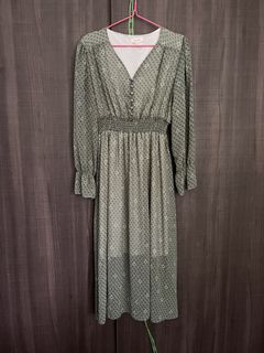 (Category: ) located in . Submitted by joannefashioncloset (Listing ID 1442803949, Image 1). Description: .
