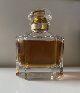 (Category: ) located in . Submitted by perfumista (Listing ID 1442918658, Image 1). Description: .