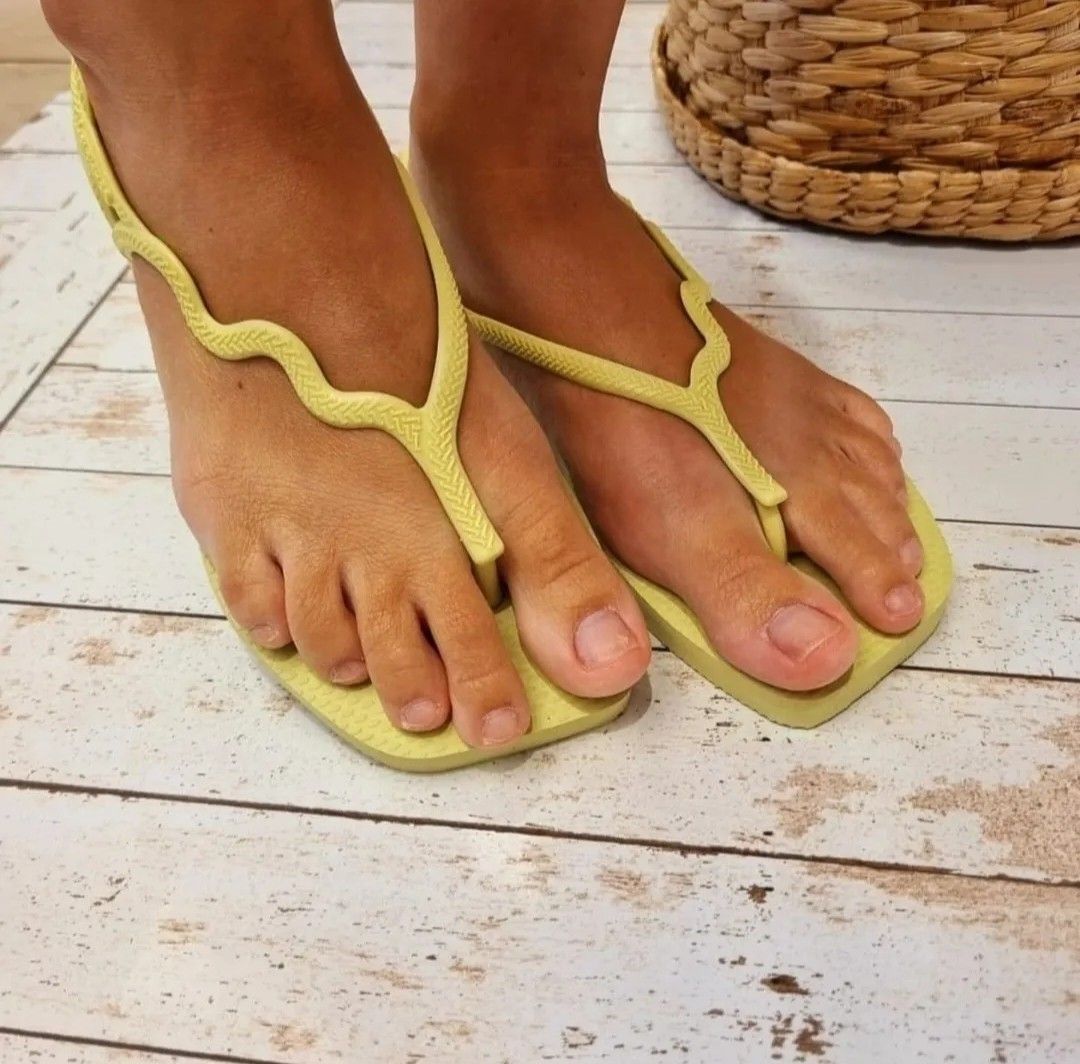 Havaianas Soleil Sandals Matcha Green (Category: Flats & Sandals) located in Caloocan City. Submitted by legit_store (Listing ID 1442888629, Image 1). Description: .