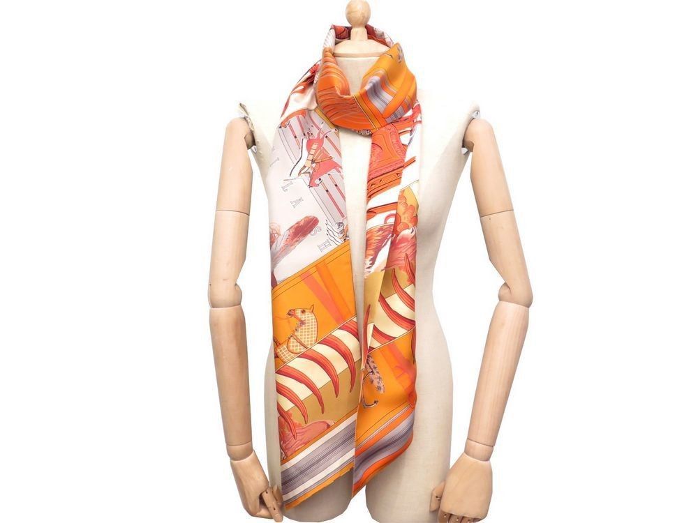 HERMES - MAXI TWILLY SILK SCARF (Category: Scarves) located in Quezon City. Submitted by daboy_ (Listing ID 1442782096, Image 2). Description: Condition: 10/10 Made in: France Material: 100% Silk .