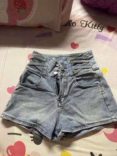 (Category: ) located in . Submitted by kittyhouse0726 (Listing ID 1442839465, Image 1). Description: .