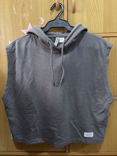 (Category: ) located in . Submitted by clothes.sellllll (Listing ID 1442790348, Image 1). Description: .