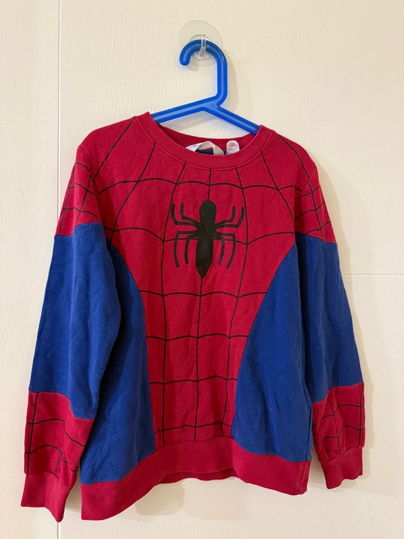 H&M Marvel Spider-Man Sweatshirt Size 8-10Y (Category: Babies & Kids Fashion) located in Pasig City. Submitted by rl1617 (Listing ID 1442881701, Image 1). Description: - Official H&M Spider-Man sweatshirt - Vibrant red and blue design - Size: 8-10 years .