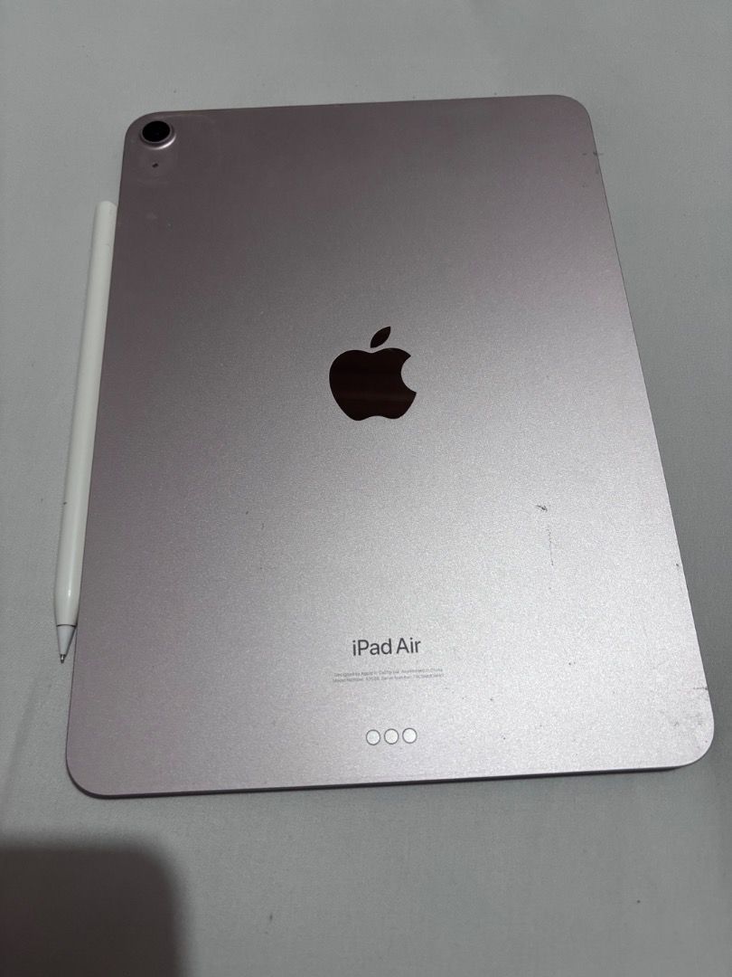 Ipad Air 5th generation M1 (Category: iPad) located in Quezon City. Submitted by charaaaa (Listing ID 1442853025, Image 1). Description: Ipad Air 5th generation Bought in 2022 Comes with apple pencil With Paperlike screen protector since day 1 Can give discount if bought on/before June 19, 2026 Can also give Ipad case (but case is dirty) No issues Meet-ups in Katipunan, Cubao, or any LRT2 station.
