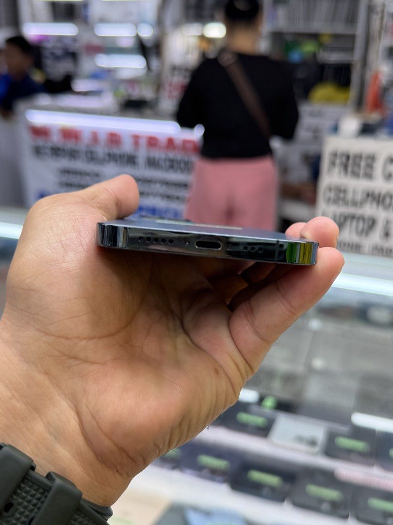 iPhone 12 Pro 128GB 95%BH SMARTLOCKED 95%smooth No issues (Category: iPhone 12 Series) located in San Juan City. Submitted by saabangadgetshop (Listing ID 1442889583, Image 3). Description: Onhand | Pre-owned iPhone 12 Pro 128GB Smartlocked NTC APPROVED Battery Health 95% NO HIDDEN ISSUES NO HISTORY OF REPAIR 95%Smooth TEST TO SAWA RESET ALL YOU WANT TEST ALL YOU WANT NOT REFURBISHED AUTHENTIC PHONE ALL WORKING (FREE 3UTOOLS) iPhones iPads only �