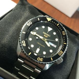 (Category: ) located in . Submitted by notorious_watches (Listing ID 1442812421, Image 1). Description: .