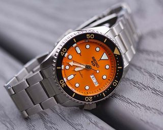 (Category: ) located in . Submitted by notorious_watches (Listing ID 1442813858, Image 1). Description: .